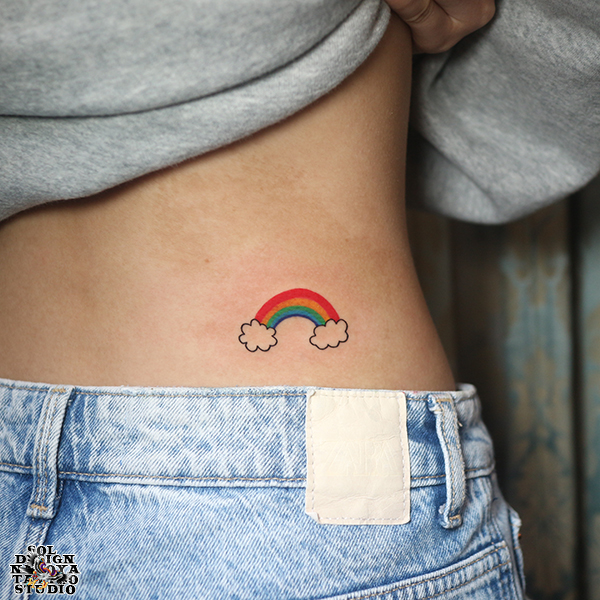 名古屋　タトゥー　女性